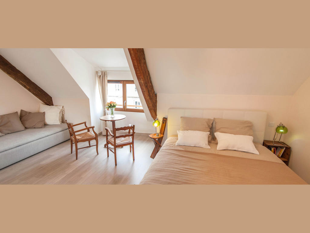 Villa Mons Понторсон Стая снимка