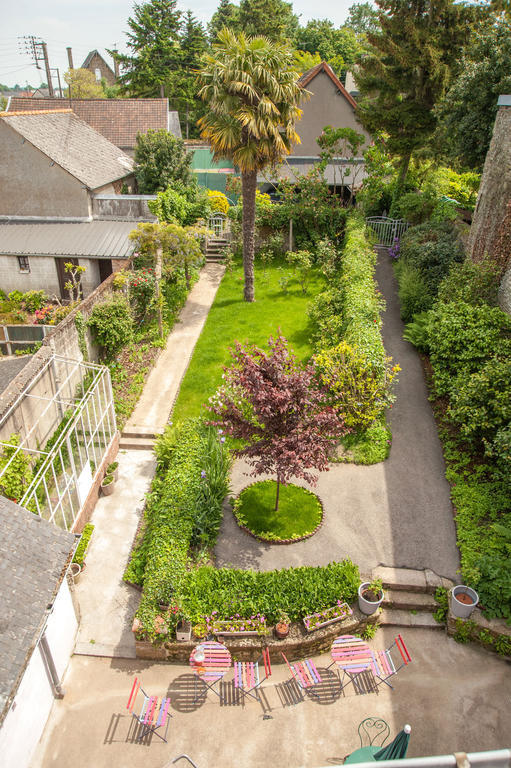 Villa Mons Понторсон Екстериор снимка