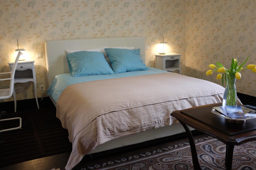 Villa Mons Понторсон Екстериор снимка